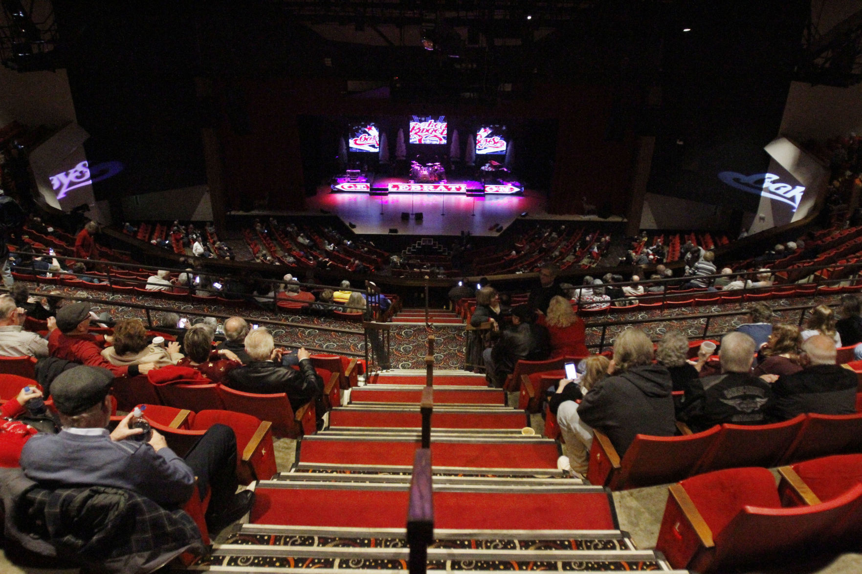 Oak Ridge Boys Christmas Show
